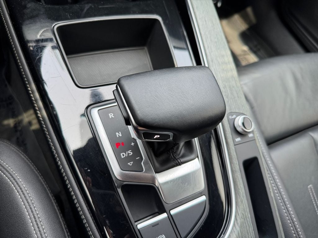 2022 Audi A4 45 S line Premium Plus quattro