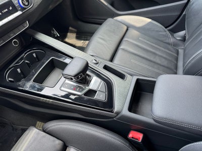 2022 Audi A4 45 S line Premium Plus quattro