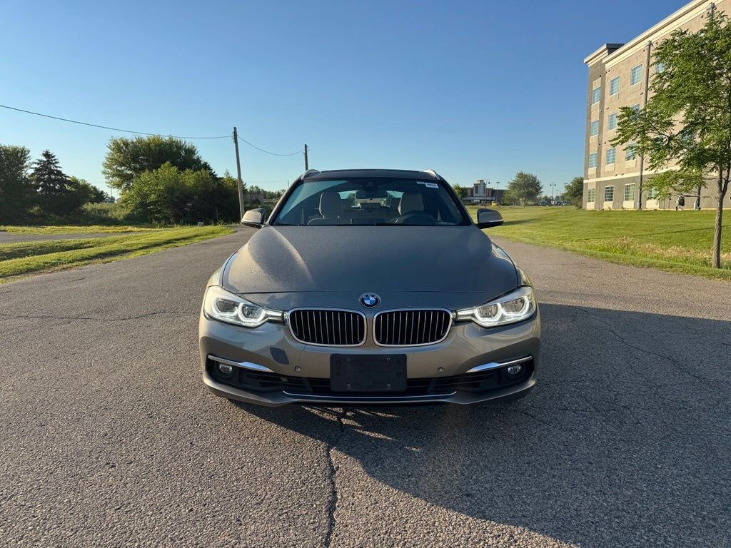 2017 BMW 3 Series 330i xDrive AWD