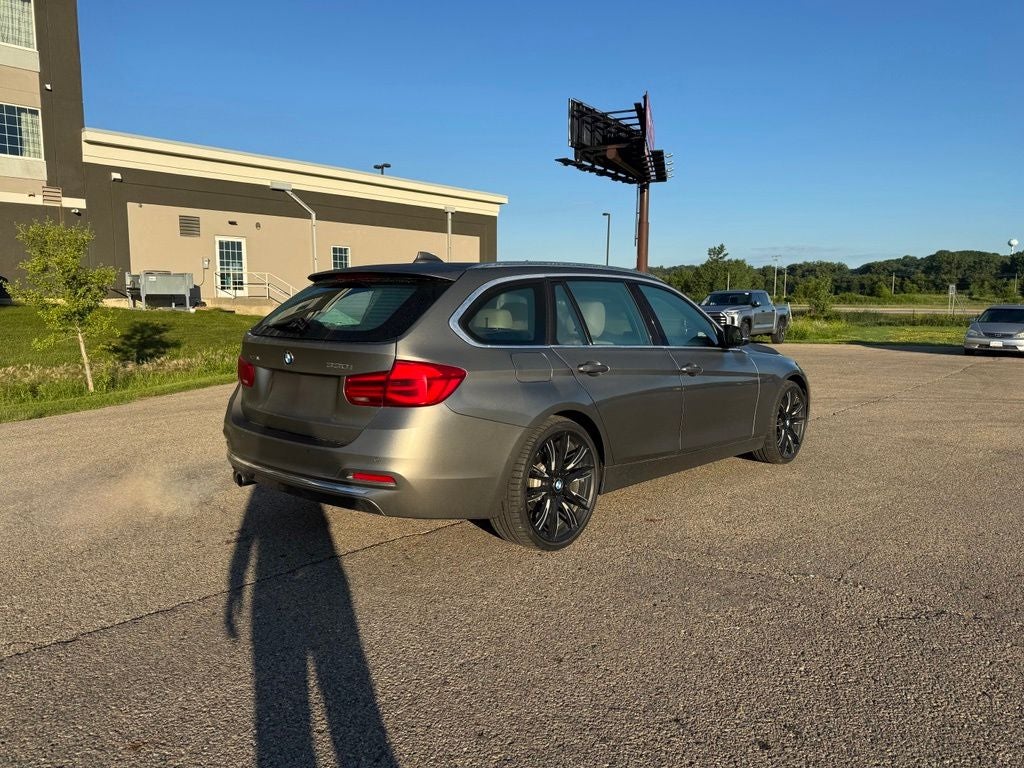 2017 BMW 3 Series 330i xDrive AWD