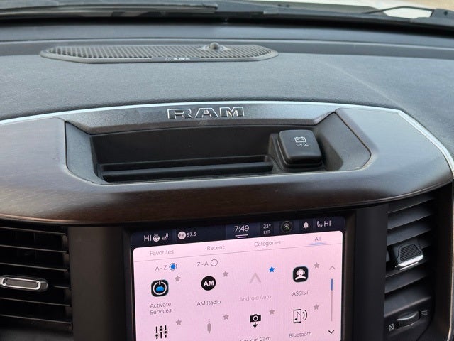 2022 RAM 1500 Laramie w/ Blindspot Detection + Heated Steering Wheel