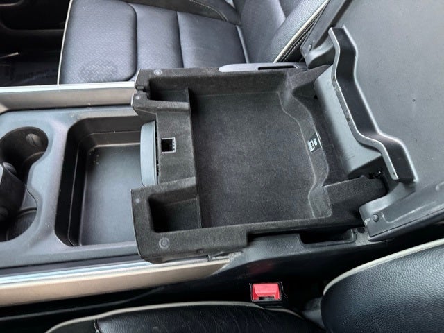 2022 RAM 1500 Laramie w/ Blindspot Detection + Heated Steering Wheel