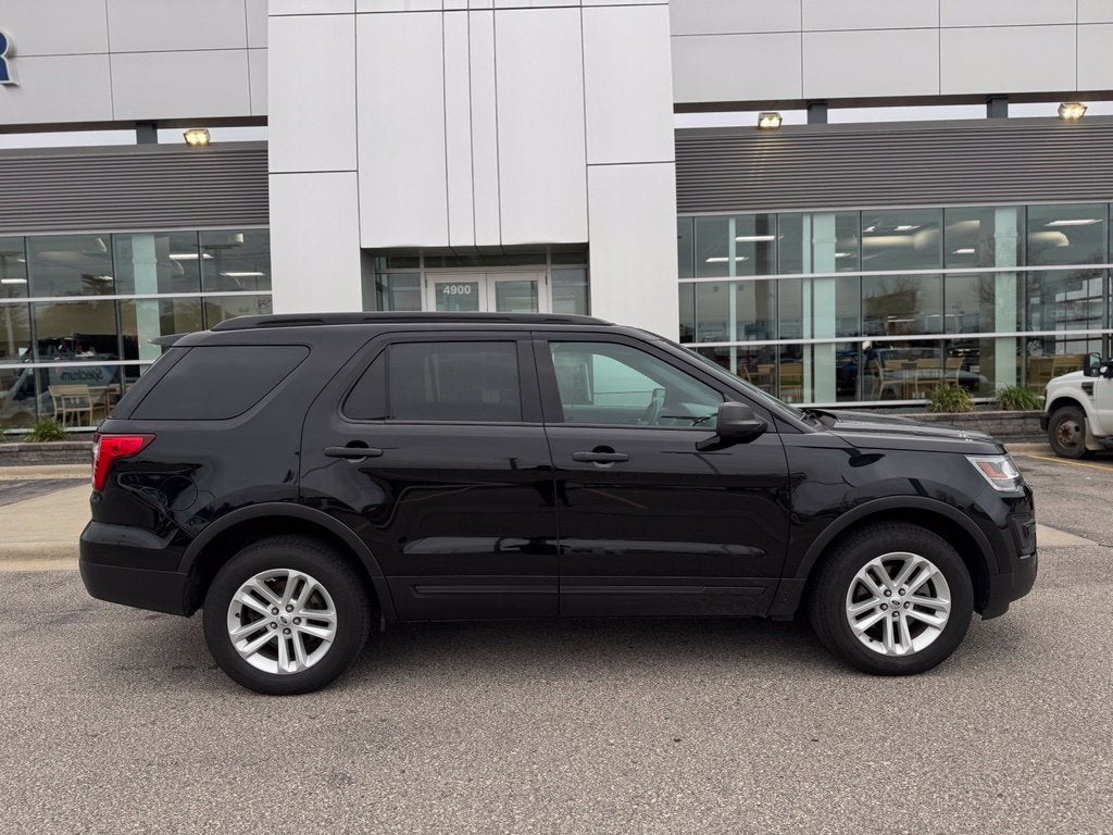 2016 Ford Explorer Base