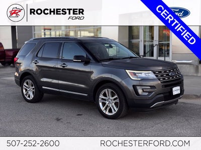 2017 Ford Explorer XLT w/2nd Row Bench