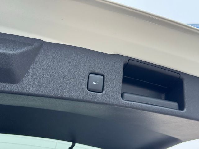 2025 Ford Escape Plug-In Hybrid Base w/ Panoramic Moonroof + Heated Steering Wheel