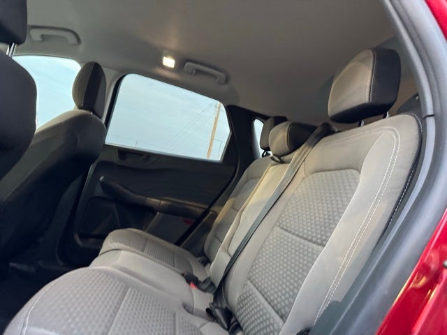 2022 Ford Escape SE Hybrid w/ Heated Steering Wheel + Power Liftgate