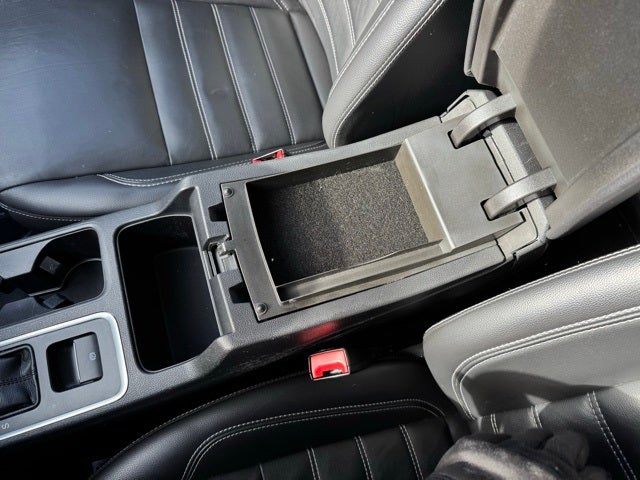 2019 Ford Escape Titanium w/ Heated Steering Wheel + Tow Package