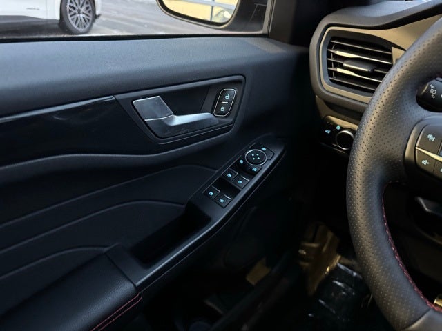 2023 Ford Escape ST-Line w/ Panoramic Moonroof + Adaptive Cruise