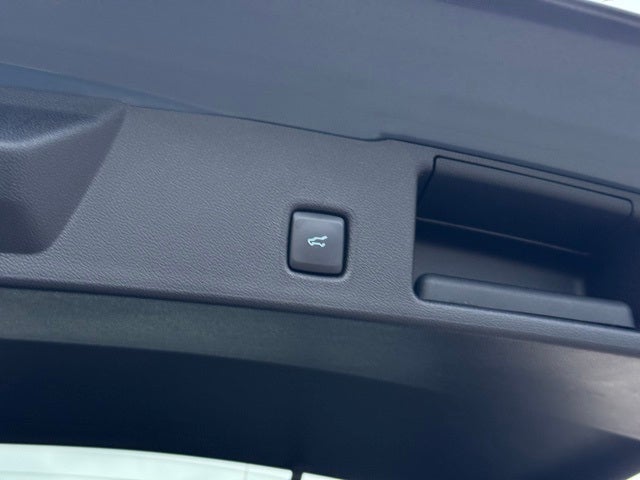 2023 Ford Escape ST-Line Select w/ Heated Steering Wheel + Adaptive Cruise