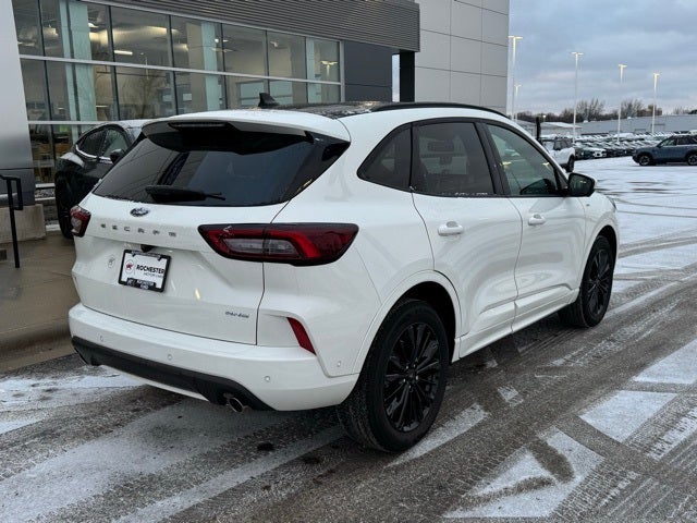 2024 Ford Escape ST-Line Elite w/ Panoramic Moonroof + Head-Up Display