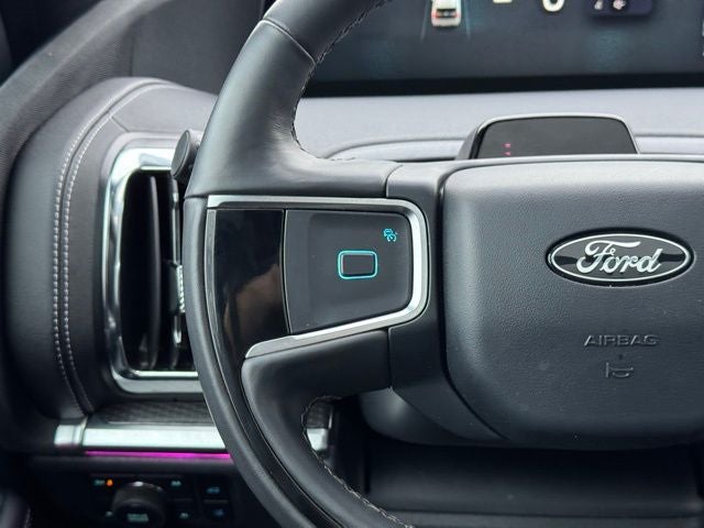 2025 Ford Expedition Max Platinum w/ Stealth Performance Package + 7 Passenger Seati