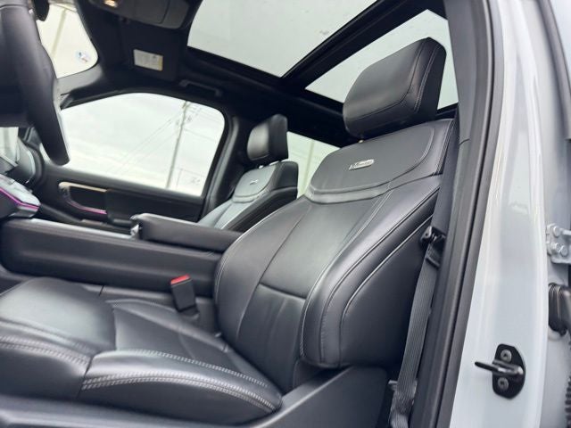 2025 Ford Expedition Max Platinum w/ Stealth Performance Package + 7 Passenger Seati