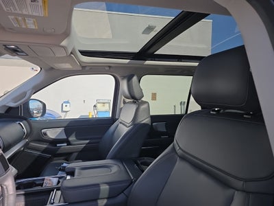 2025 Ford Expedition Active w/ Panoramic Moonroof + 2nd Row Bucket Seats