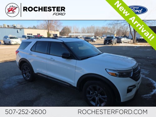 2023 Ford Explorer XLT w/ Twin Panel Moonroof + Tow Package