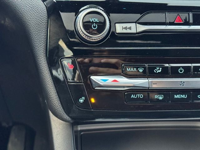 2022 Ford Explorer ST-Line w/ Twin Panel Moonroof + Trailer Tow Package