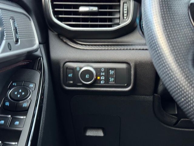 2022 Ford Explorer ST-Line w/ Twin Panel Moonroof + Trailer Tow Package