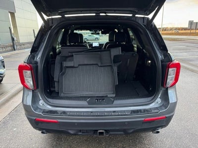 2022 Ford Explorer ST-Line w/ Twin Panel Moonroof + Trailer Tow Package