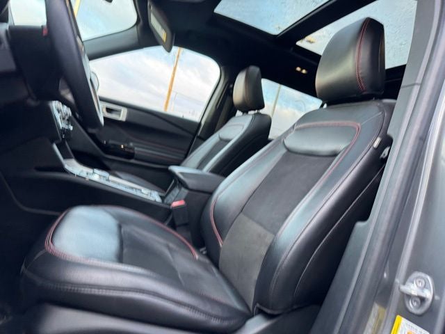 2022 Ford Explorer ST-Line w/ Twin Panel Moonroof + Trailer Tow Package