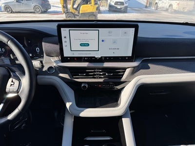 2025 Ford Explorer Platinum w/ Twin Panel Moonroof + Massaging Seats