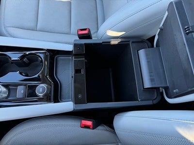 2025 Ford Explorer Platinum w/ Twin Panel Moonroof + Massaging Seats