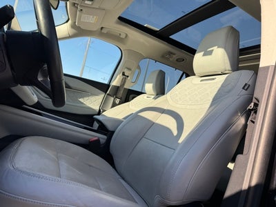 2025 Ford Explorer Platinum w/ Twin Panel Moonroof + Massaging Seats