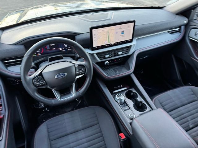 2025 Ford Explorer ST-Line w/ Heated Steering Wheel + Massaging Seats
