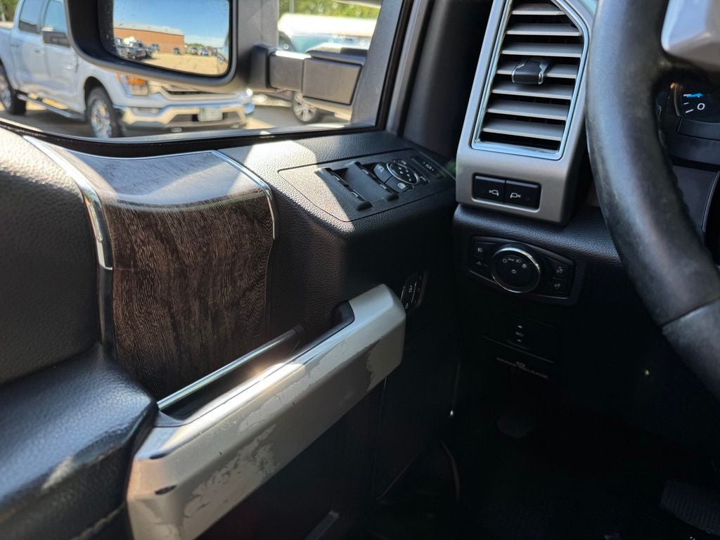 2017 Ford F-250SD Lariat