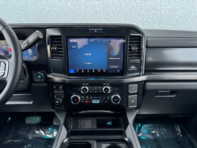 2026 Ford F-350SD Lariat w/ Twin Panel Moonroof + 2kw Pro Power Onboard