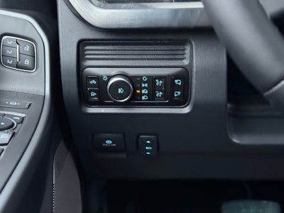 2026 Ford F-350SD Lariat w/ Twin Panel Moonroof + 2kw Pro Power Onboard