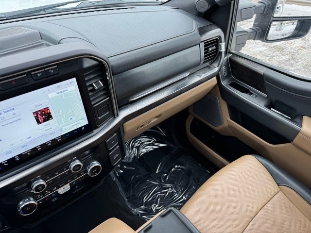 2023 Ford F-350SD Lariat w/ Twin Panel Moonroof + 360 Camera