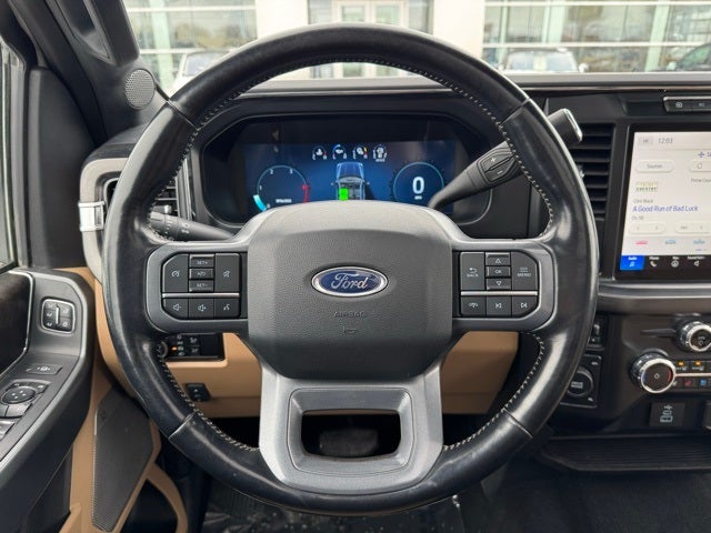 2023 Ford F-350SD Lariat w/ Twin Panel Moonroof + 360 Camera
