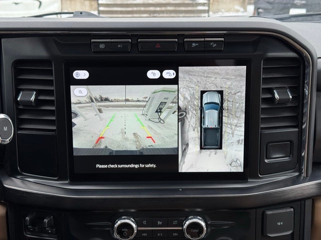 2023 Ford F-350SD Lariat w/ Twin Panel Moonroof + 360 Camera