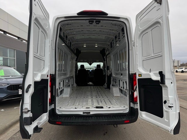 2023 Ford Transit-250 Base w/ 148" Wheelbase Extended + Rear Camera