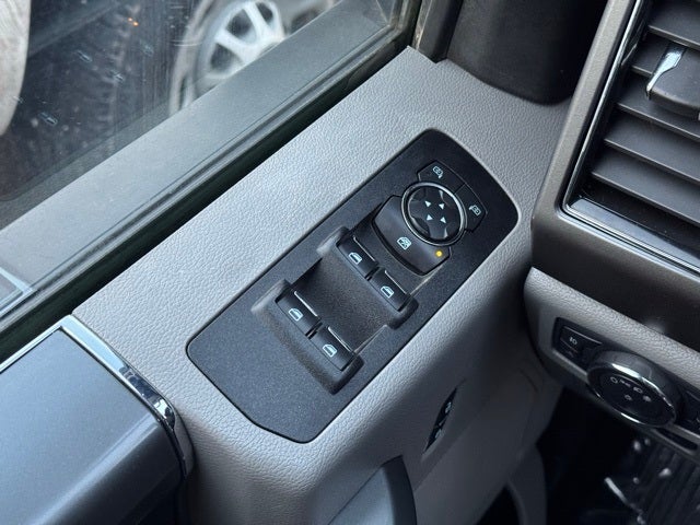 2019 Ford F-150 XLT w/ Navigation + Max Tow Package