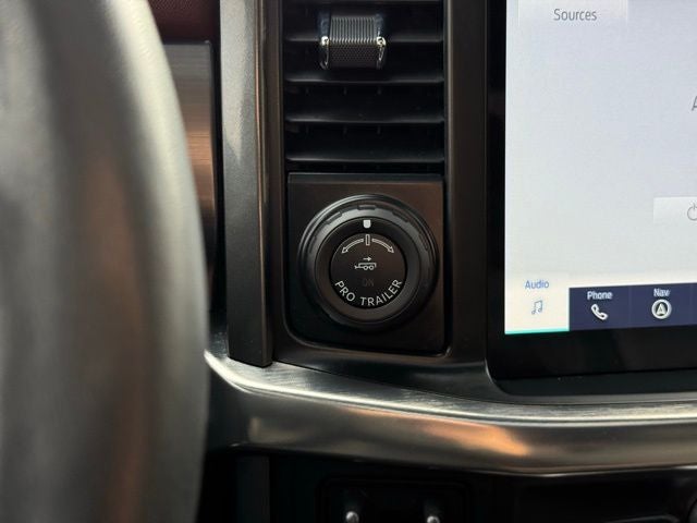 2023 Ford F-150 Lariat w/ Twin Panel Moonroof + Heated Steering Wheel