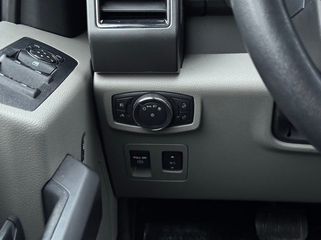 2020 Ford F-150 XLT w/ Remote Start + Navigation