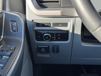 2023 Ford F-150 XLT w/ Intelligent Access + Front Bucket Seats