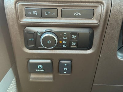 2023 Ford F-150 King Ranch w/ Twin Panel Moonroof + Heated Steering Wheel