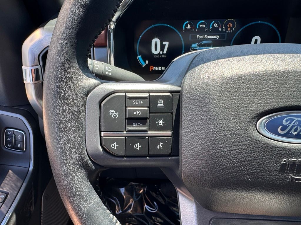 2023 Ford F-150 Lariat w/ 6.5' Box