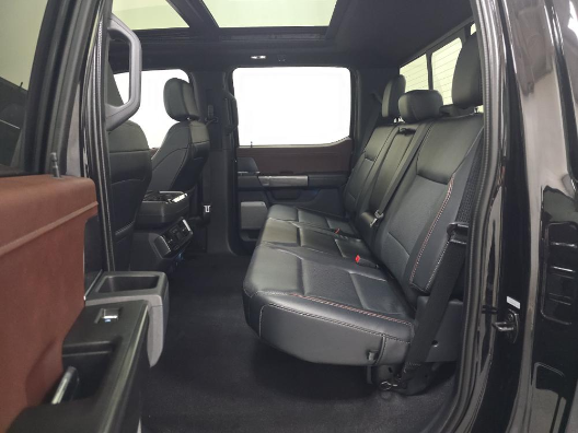 2023 Ford F-150 Lariat w/ 6.5' Box