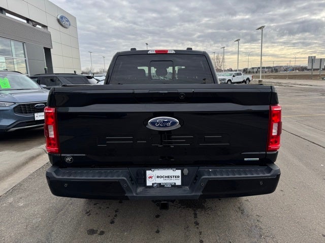 2023 Ford F-150 XLT w/ Twin Panel Moonroof + Trailer Tow Package
