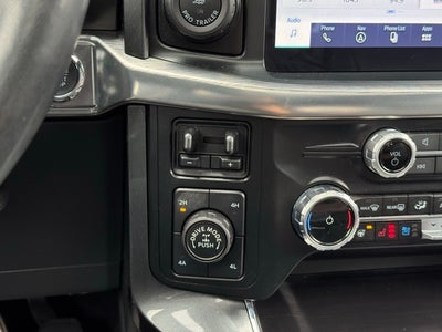 2023 Ford F-150 Lariat w/ Twin Panel Moonroof + 157" Wheelbase / 6.5' Box