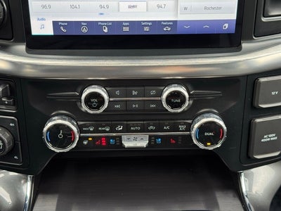 2023 Ford F-150 Lariat w/ Twin Panel Moonroof + 157" Wheelbase / 6.5' Box