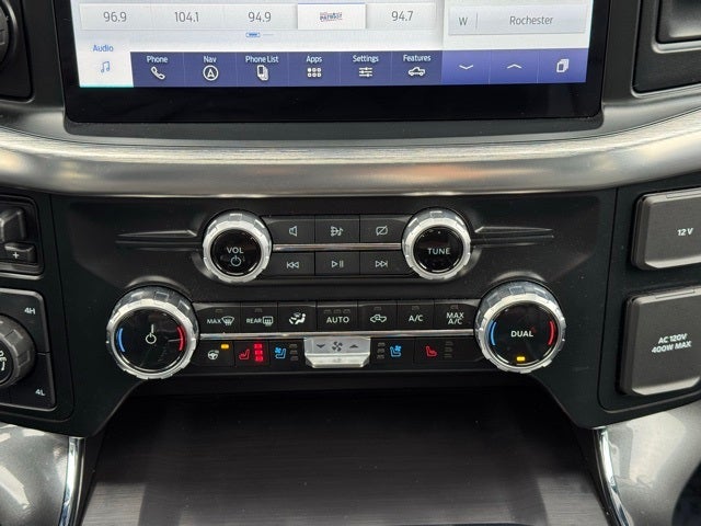 2023 Ford F-150 Lariat w/ Twin Panel Moonroof + 157" Wheelbase / 6.5' Box