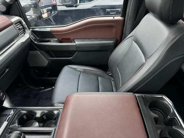 2023 Ford F-150 Lariat w/ Twin Panel Moonroof + 157" Wheelbase / 6.5' Box