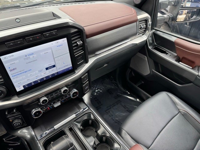 2023 Ford F-150 Lariat w/ Twin Panel Moonroof + 157" Wheelbase / 6.5' Box