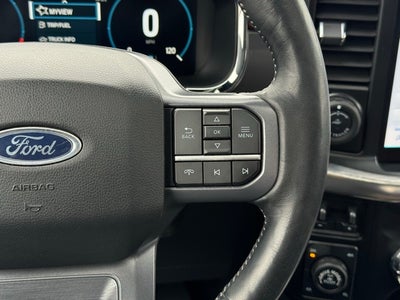 2023 Ford F-150 Lariat w/ Twin Panel Moonroof + 157" Wheelbase / 6.5' Box