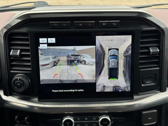 2023 Ford F-150 Lariat w/ Twin Panel Moonroof + 157" Wheelbase / 6.5' Box