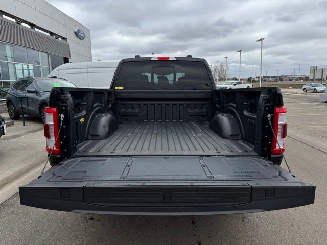 2023 Ford F-150 Lariat w/ Twin Panel Moonroof + 157" Wheelbase / 6.5' Box