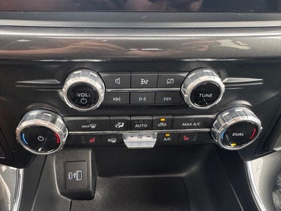 2023 Ford F-150 XLT w/ 6.5' Box
